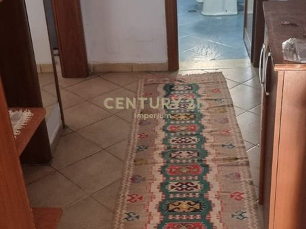 Apartament 2+1 për Qira në Kombinat!