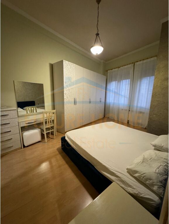 Rent, Apartment 2+1+2, New Bazaar.