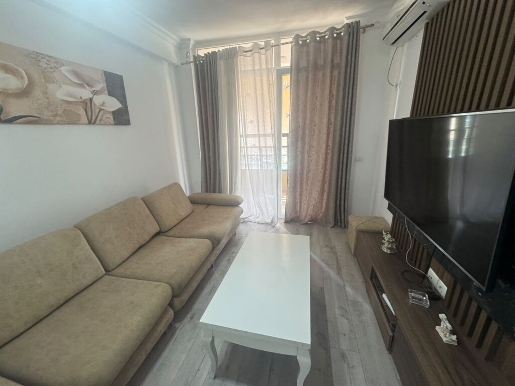 Vendesi appartamento 2+1 ad Astir