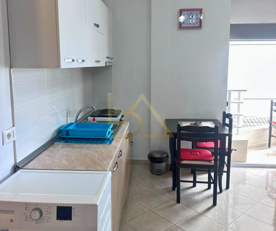 VENDESI APPARTAMENTO 1+1 – SARANDA, VICINO ALL'HOTEL BLUE SKY