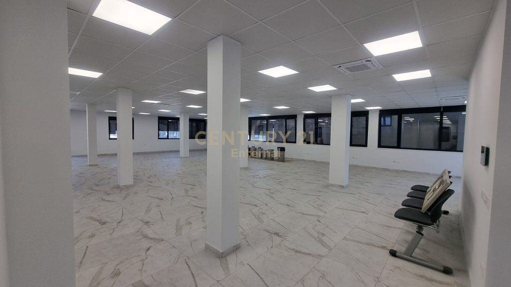TEG - Jepet Ambjent Komercial Premium 280m2 + 70m2 Verande