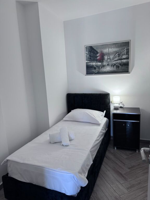 Affitto | Apartament 2 + 1 | Rruga 5 Maji | 650 €/mese