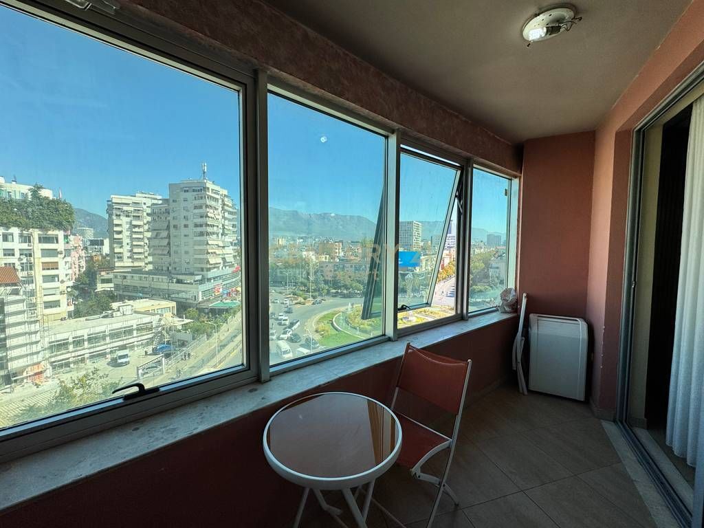 JAPIM ME QIRA APARTAMENT 3+1+2 TEK RRETHRROTULLIMI I ZOGUT TE ZI