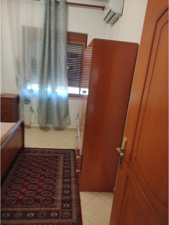 Apartament 2+1 Me Qira në Rruga Siri Kodra, Tiranë. 580 € /Muaj