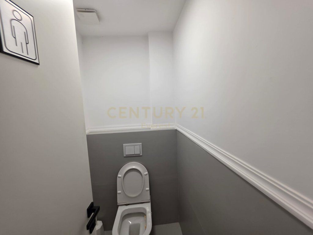 VENUE, ASL2 COMPLEX--GRILL RESTAURANT FOR RENT (READY TO WORK)