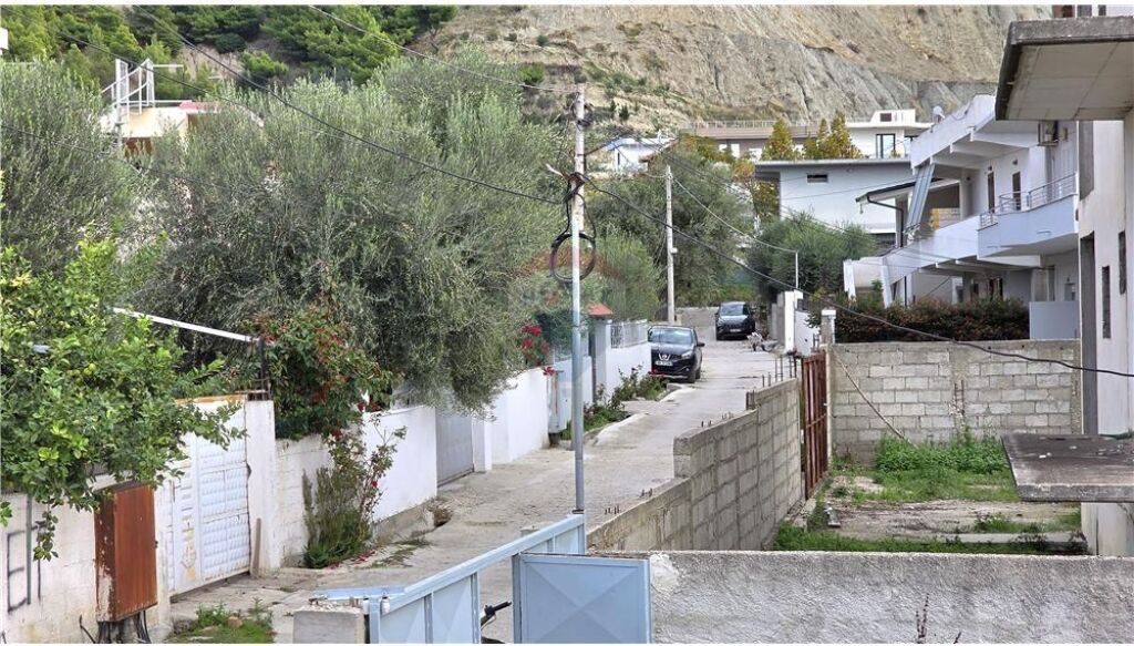 🏡 SHTËPI PRIVATE NË SHITJE – VLORË 📍 Pranë ish-Fabrikës së Tullave