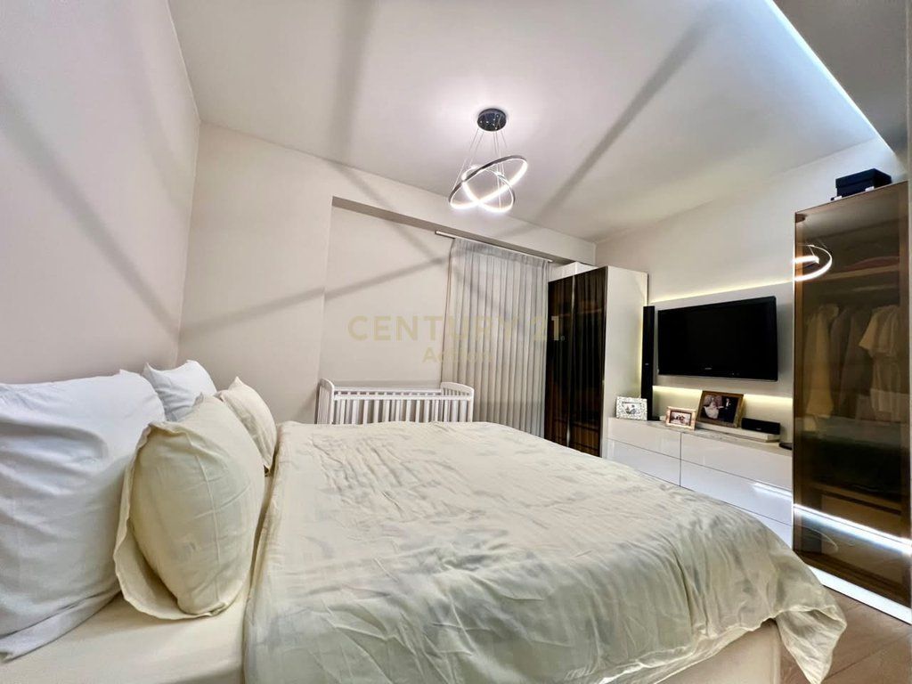 Apartment 2+1+2 for sale at Kika 2, Paris Commune