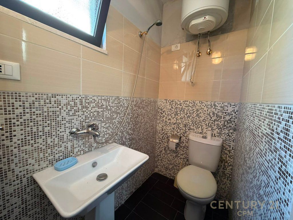 APARTAMENT 3+1+2 PER SHITJE TEK ALI DEMI!