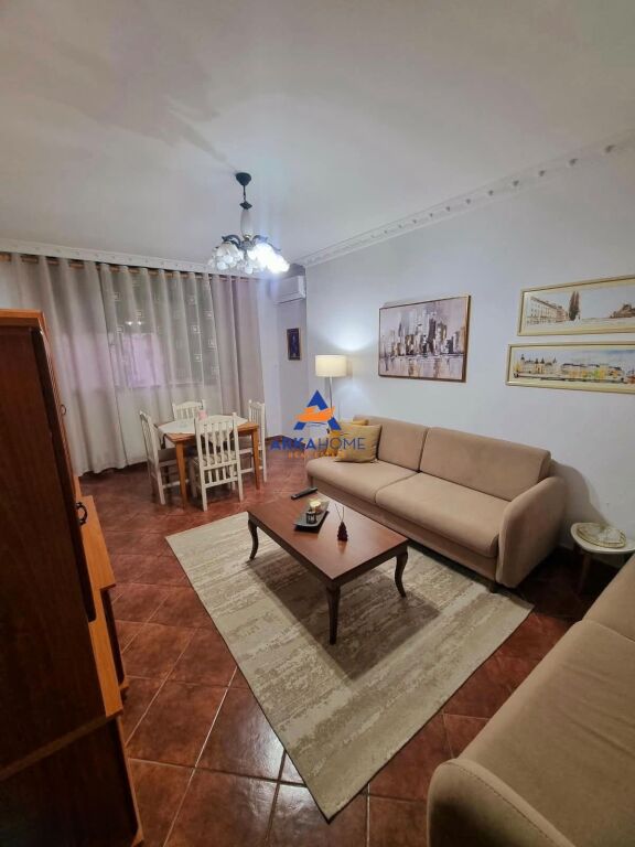 AFFITTASI APPARTAMENTO 2+1+BALCONE "RRUGA QAMIL GURANJAKU, RRUGA E ELBASANIT" 65.000 LEKE