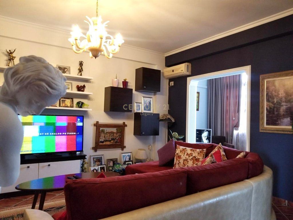 APARTAMENT PER QIRA 2+1 | UNAZA E RE