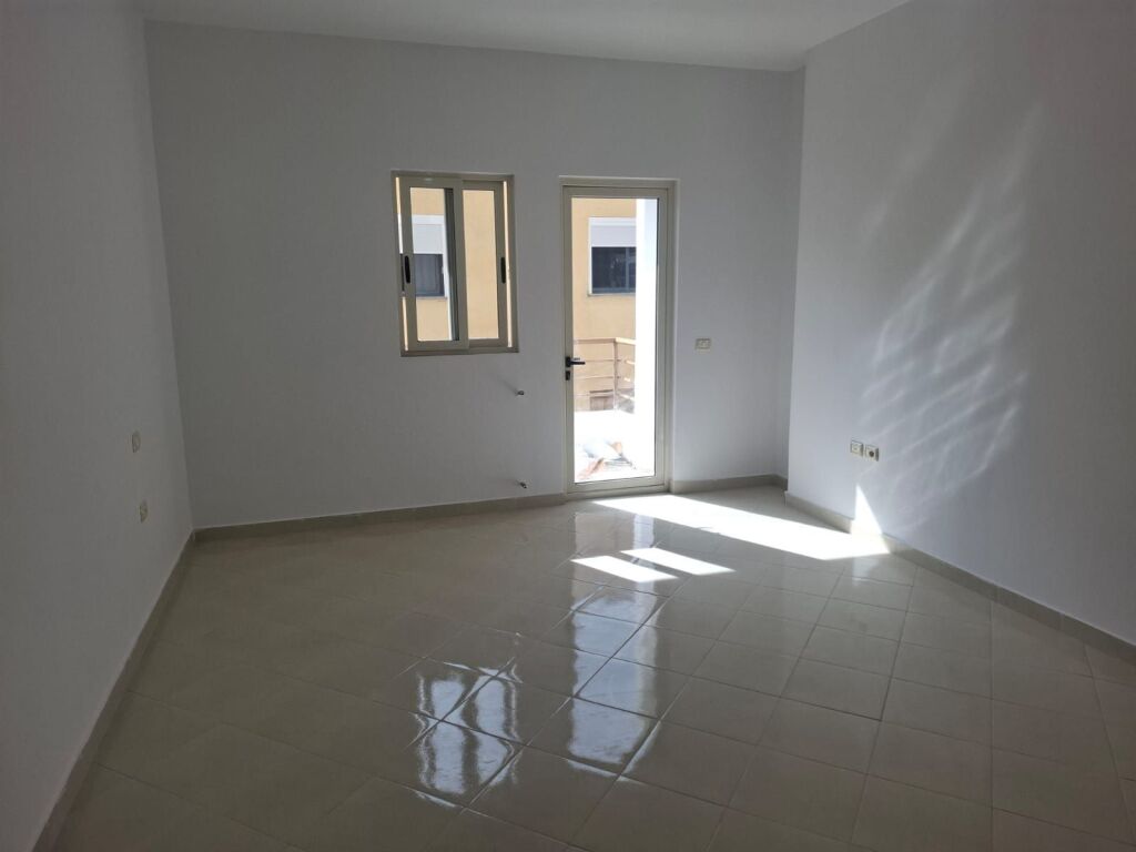 Jepet me qera apartament 1+1