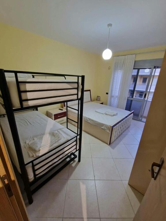 APARTAMENT 2+1 ME QIRA – PLAZH, DURRËS 🌊