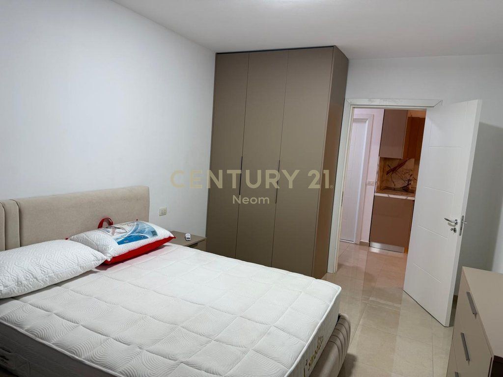 JEPET ME QIRA APARTAMENT 2+1 | PRANË FAKULTETIT TË MJEKËSISË