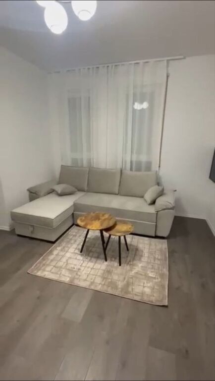 APARTAMENT 1+1 40,000 LEKE UNIVERS CITY