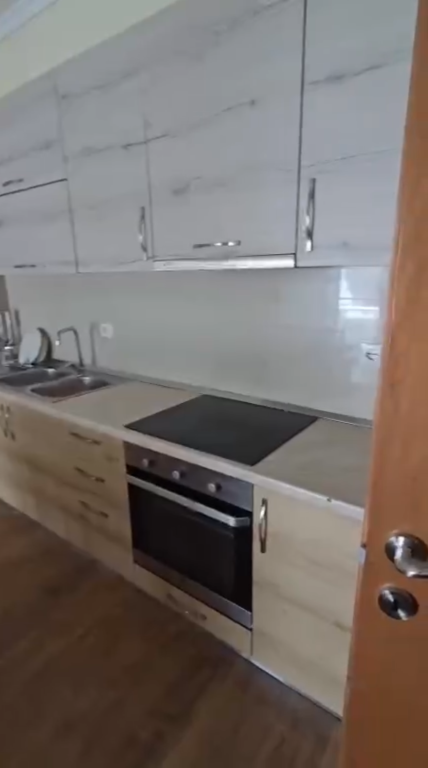 Apartament 1+1 në Lungomare, afat i shkurtër