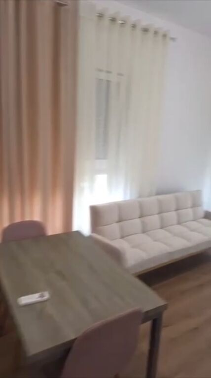 Apartament me qera 1+1