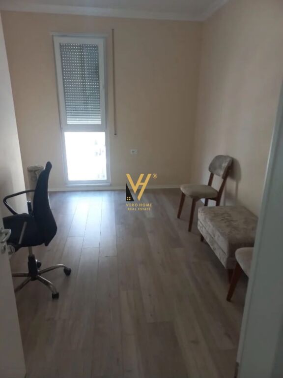 JEPET APARTAMENT 2+1+BLK ME QIRA TE UNIVERS CITY 50.000 LEKE
