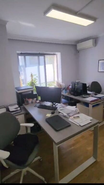 Affittasi ufficio nel quartiere Bllok ID 5763
