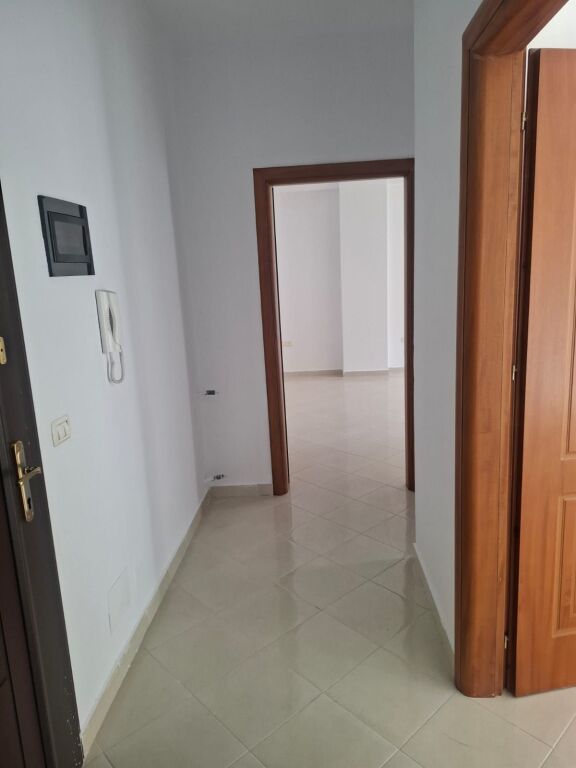 Jepet me qera apartament 1+1