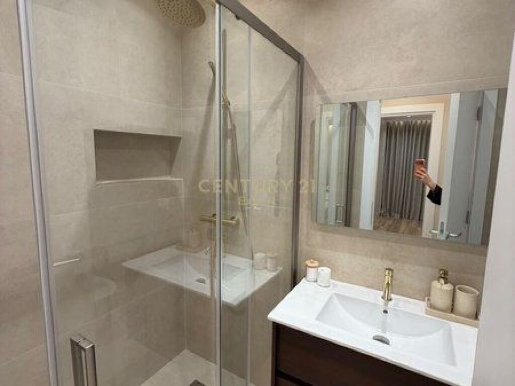 APPARTAMENTO 2+1 IN AFFITTO – RESIDENZA PARALEL LIVING, DON BOSKO, TIRANA