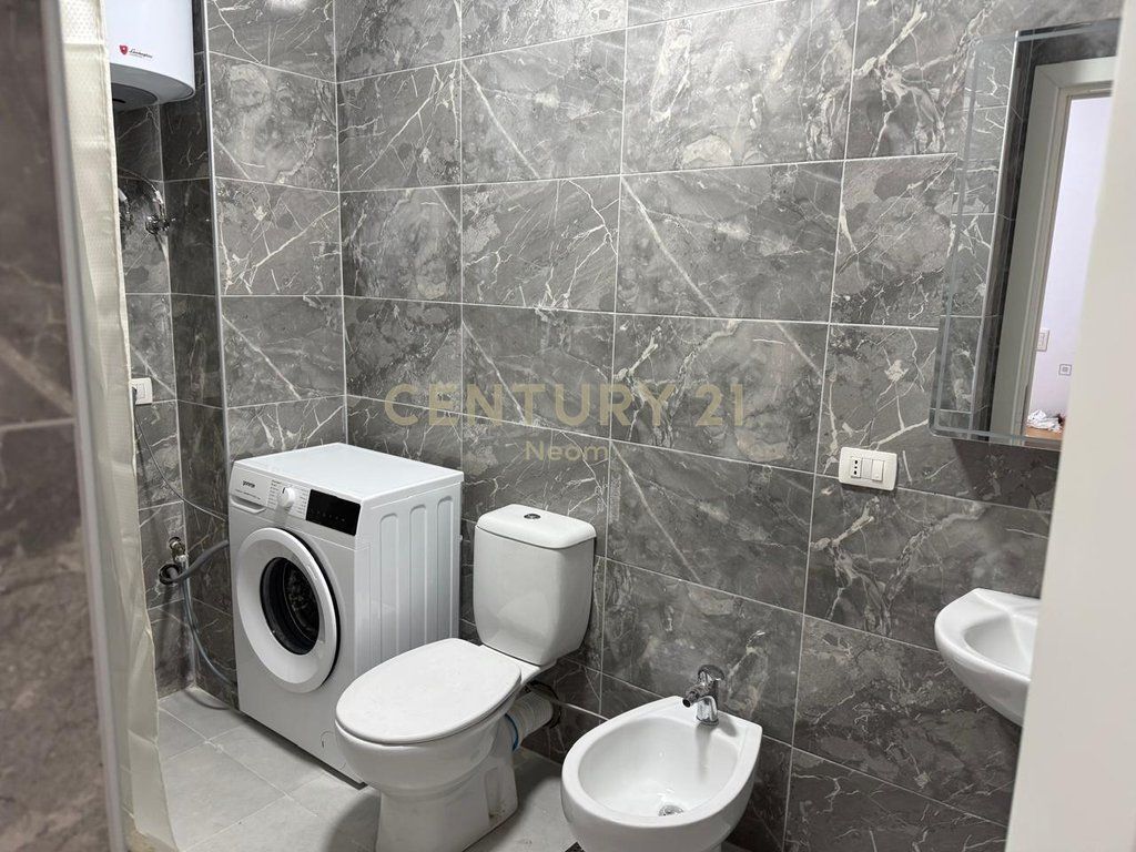 Apartament 2+1 me Qira, pranë Fakultetit te mjekesise