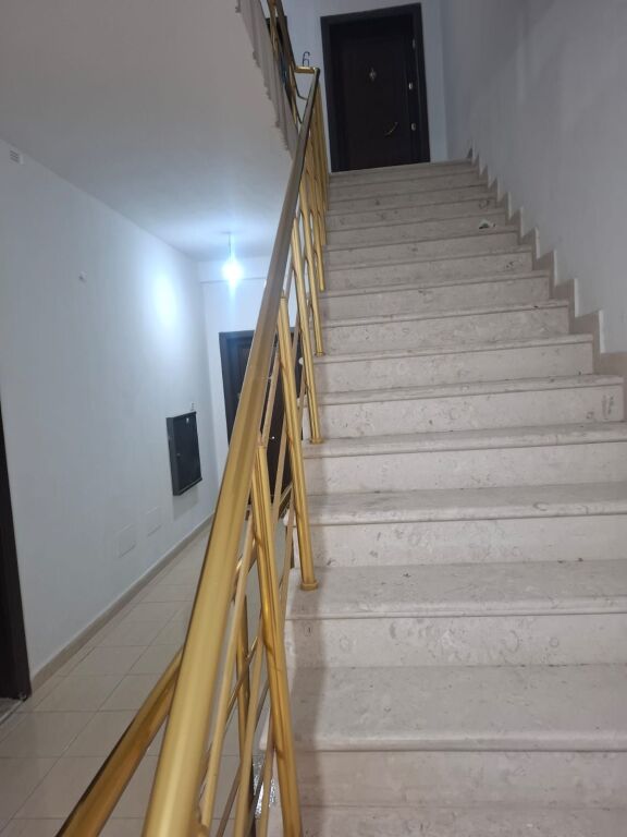 Jepet me qera apartament 1+1
