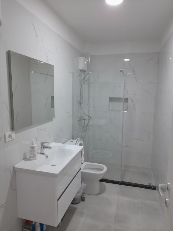 Zyre Me Qera 2+1 tek Sheshi Willson (ID BZ2511) Tirane