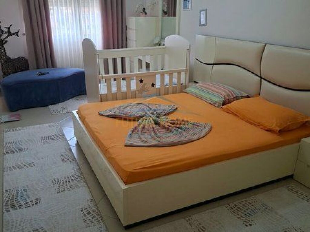 Shitet, Apartament 2+1, Yzberisht, Tiranë