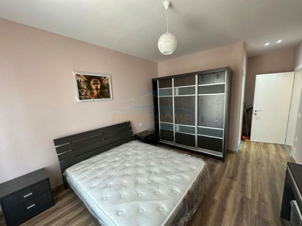 Qira,Apartament 2+1+2, Jordan Misja,Tiranë.
