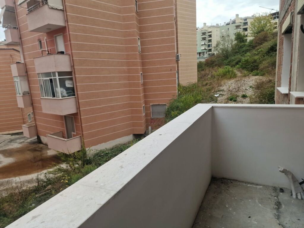 Apartment 2+1 for sale near the Botanical Garden, Zoological Garden, Dry Lake.