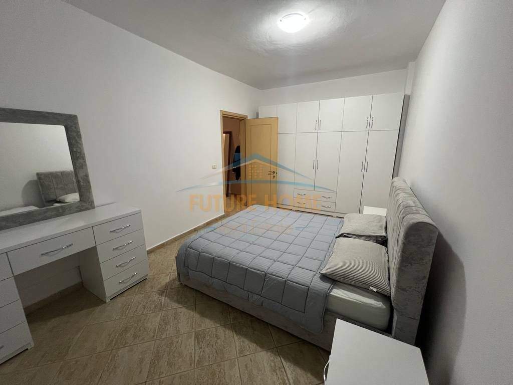 Affitto, Appartamento 2+1, Via Kavaja, Tirana.