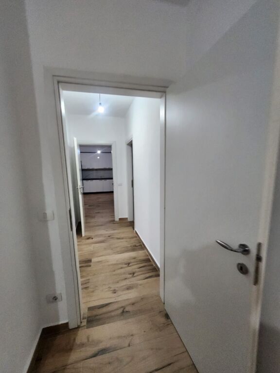 Apartament 2+1 për Qira 112m², në Yzberisht