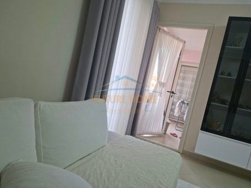 Shitet, Apartament 2+1, Yzberisht, Tiranë