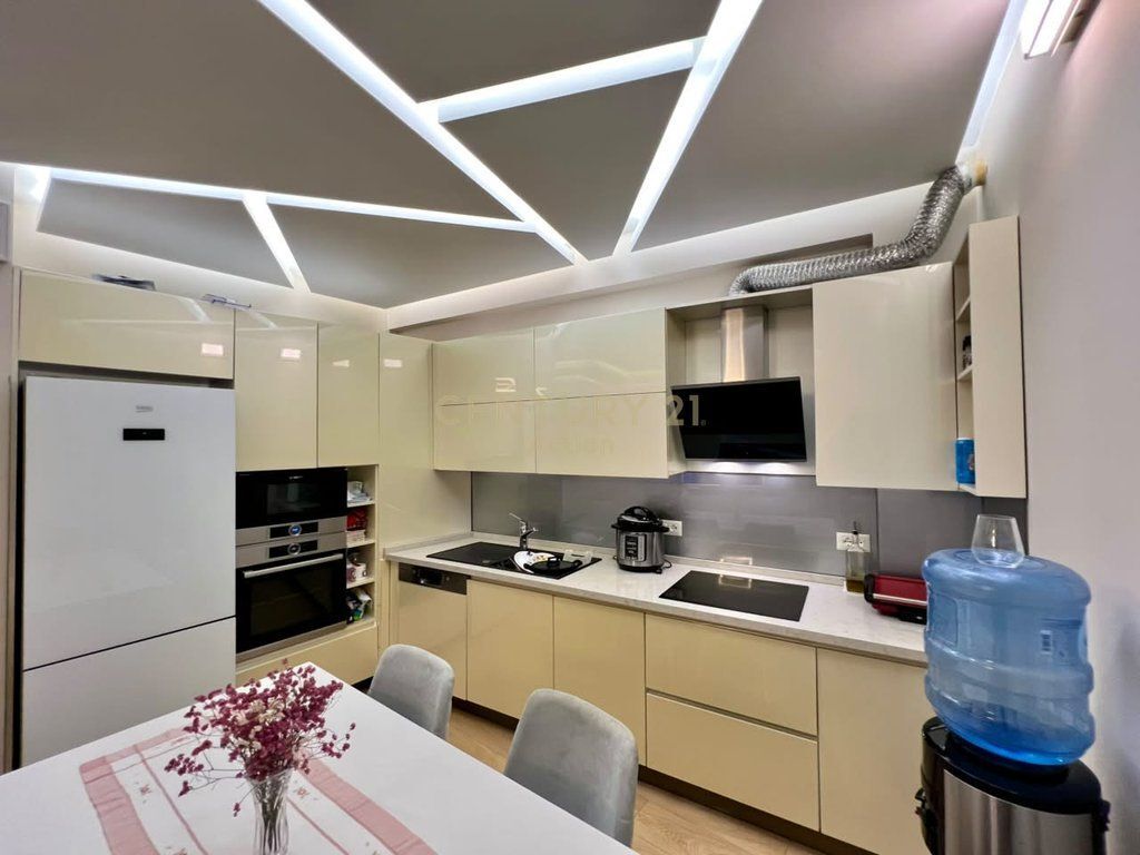 Apartment 2+1+2 for sale at Kika 2, Paris Commune