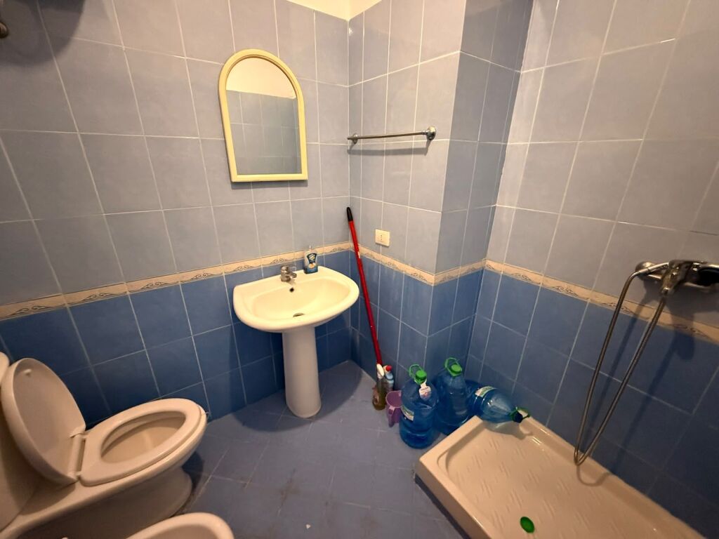 Jepet me qira apartament 2+1+2