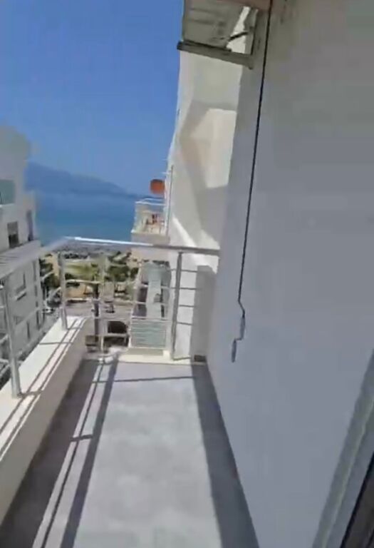 Apartament 1+1 me qera afatshkurter, Lungomare