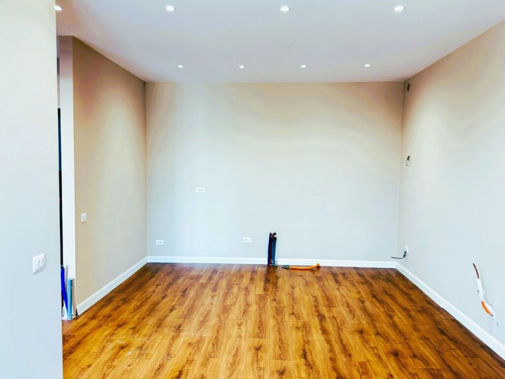 🏡 **APPARTAMENTO 1+1 INVESTITO IN VENDITA – PORTA TIRANA E RE, SAUK** ✨