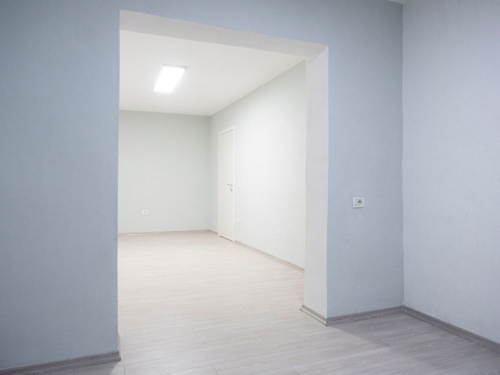 Zyre Me Qera 2+1 tek Sheshi Willson (ID BZ2511) Tirane