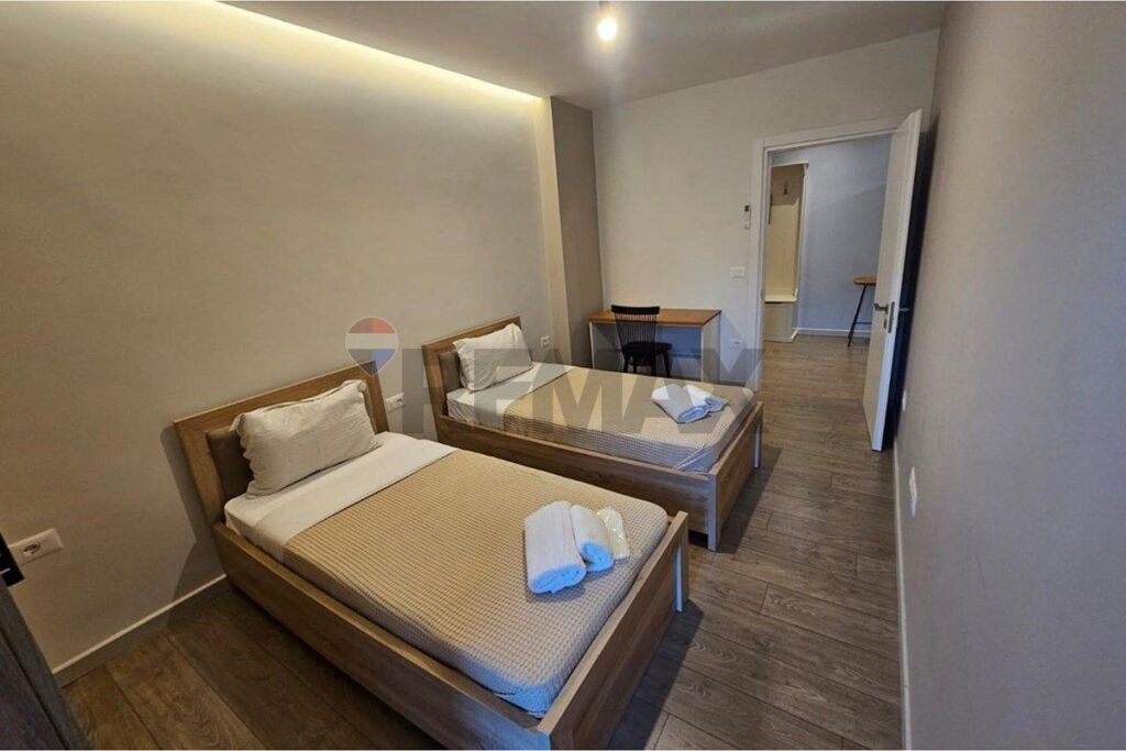 Apartament 3+1 per Shitje Zogu Zi