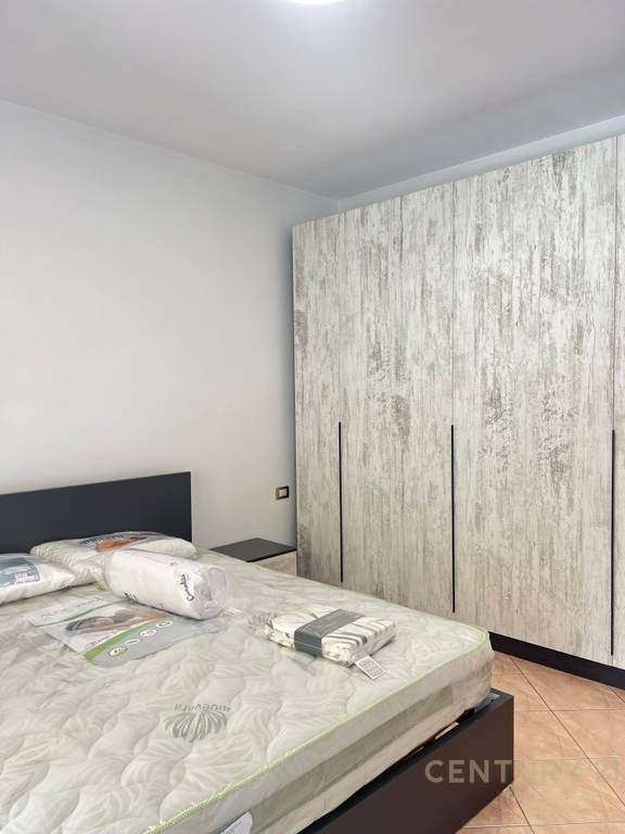 Apartament 3+1+2 tualete me qira te Zogu i Zi.