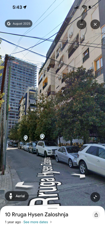 Shitet apartament te Komuna e Parisit