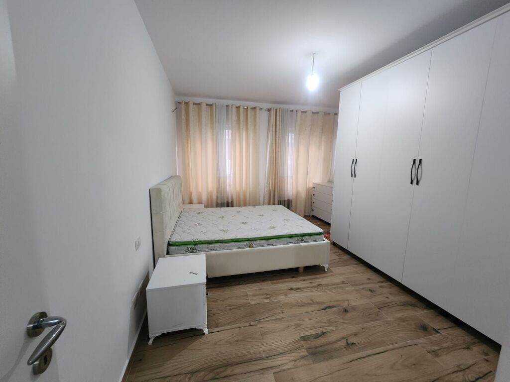Apartament 2+1 për Qira 112m², në Yzberisht