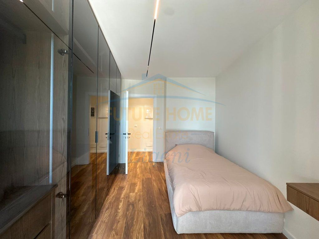 Qera, Apartament 3+1+2 Poste parkimi, Lake View Residence, Tirane.
