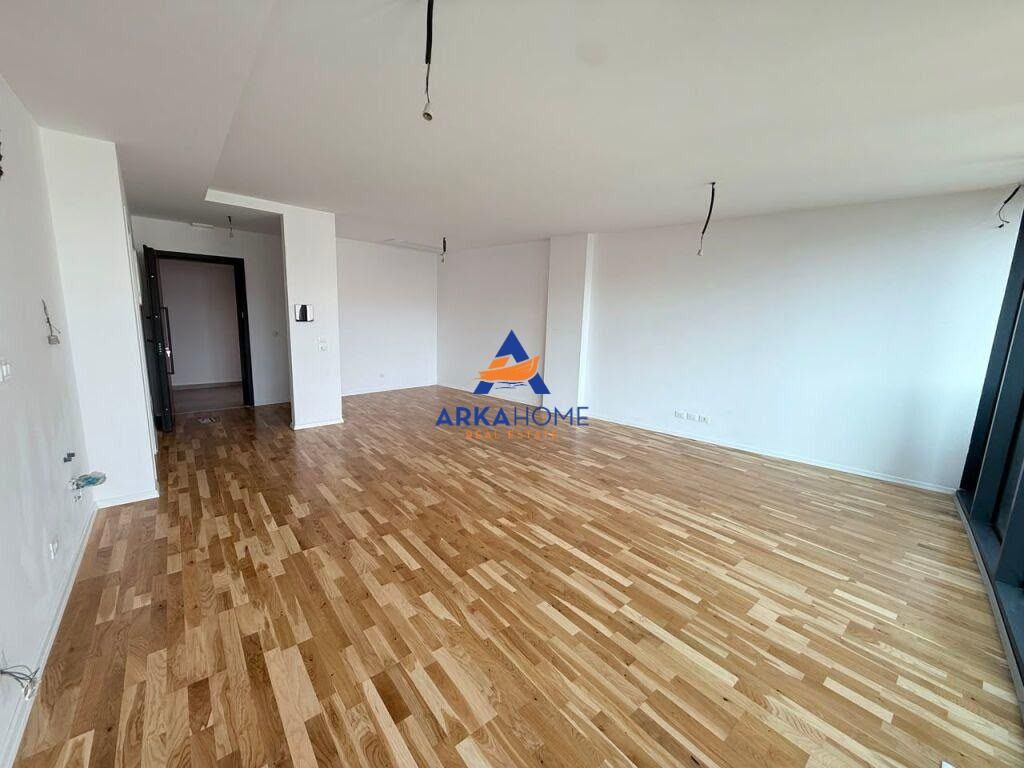 JEPET APARTAMENT ME QERA 2+1+BALLKON "LIQENI ARTIFICIAL" 1650 EURO