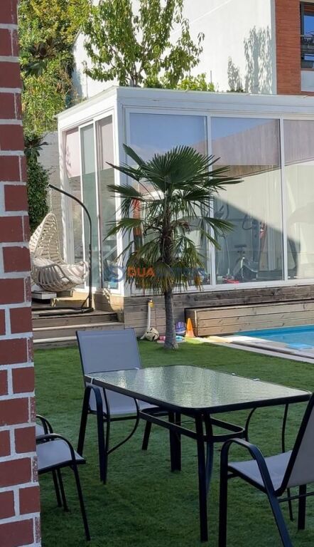 Vilë Luksoze me Pishinë për Qira – Rezidenca "Kodra e Diellit 1"