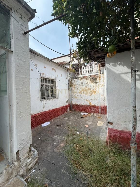 SHITET TRUALL NË DURRËS – LAGJJA E RE, PRANË MUZEUT!
