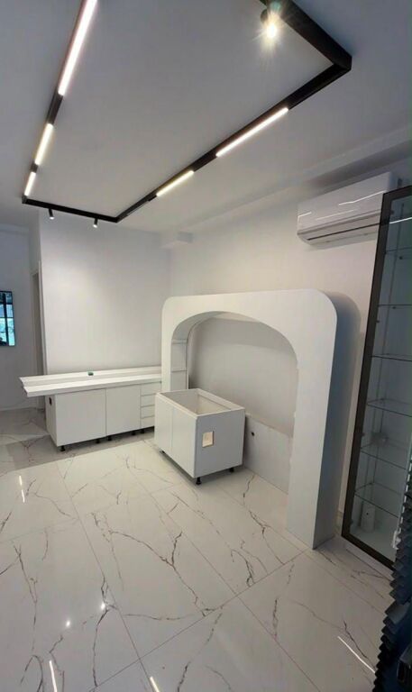 Rent | Ambjent Biznesi | Rruga e Dibrës | 500 €/month