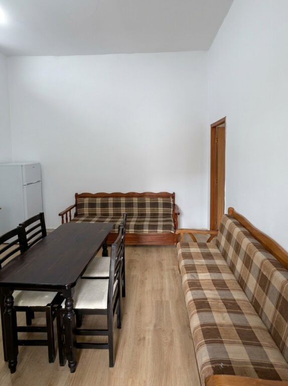 Casa privata 1+1 in affitto – Selitë (dietro la moschea) !