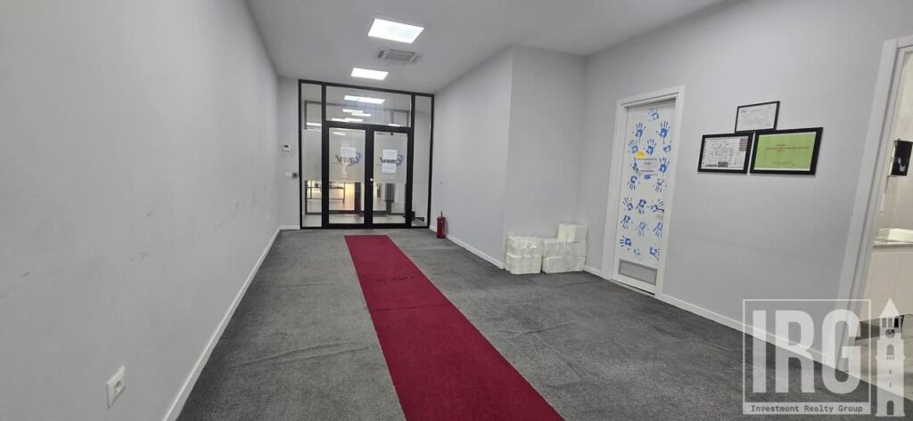 Ufficio in affitto in Via Hoxha Tahsim!