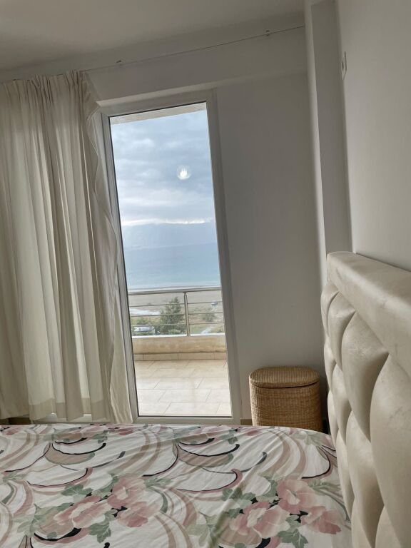Apartament 1+1 me qera afatgjate, sea view
